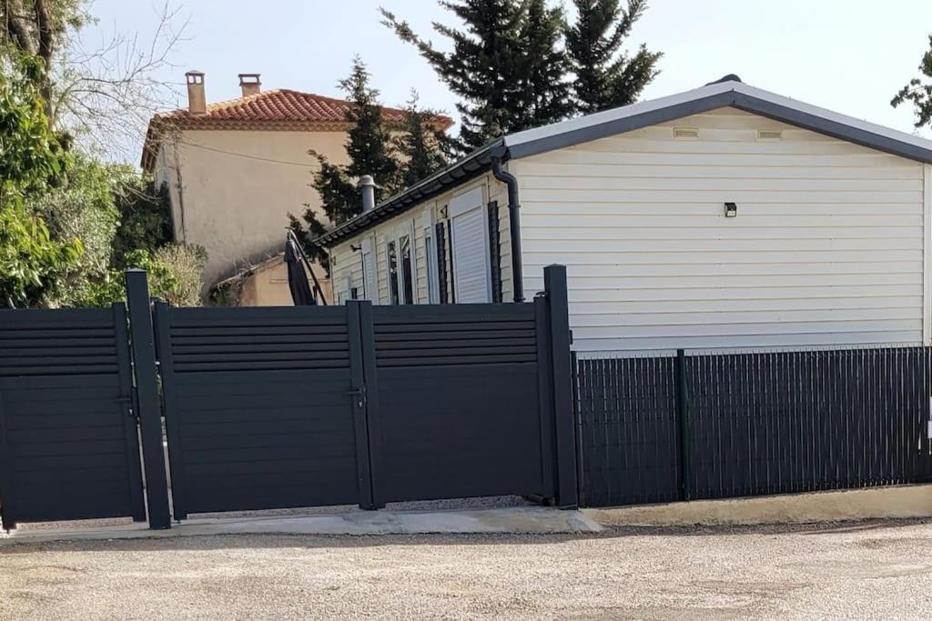 Mobil Home De Patricia Et Franck A Sigean Exterior photo